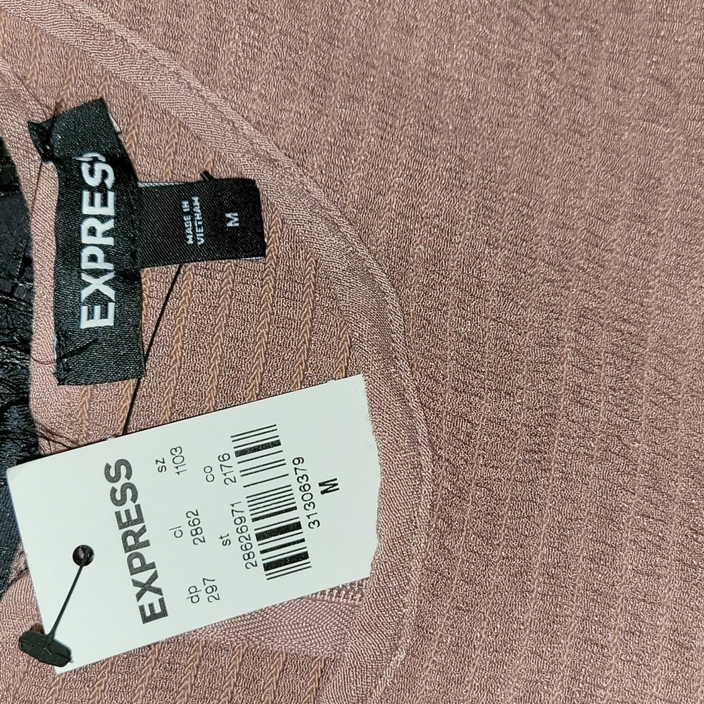 Express Top - Picture 6 of 6